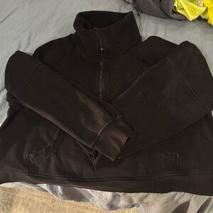 Lululemon scuba half zip cropped